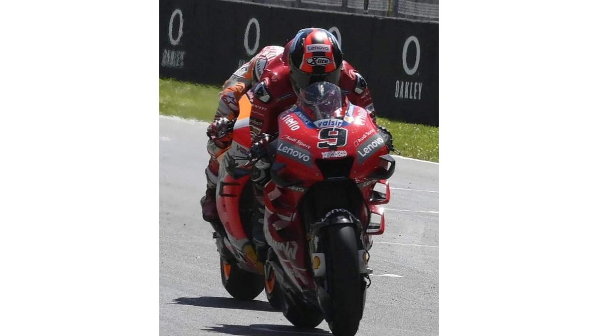 Petrucci y Márquez lucharon por el triunfo hasta el final. GIOVANNINI
