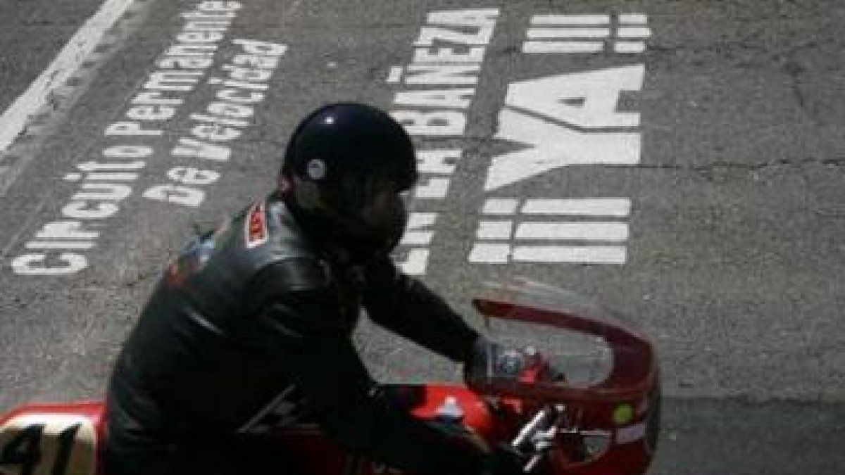 Los aficionados al motociclismo en La Bañeza demandan desde hace años un circuito de velocidad.