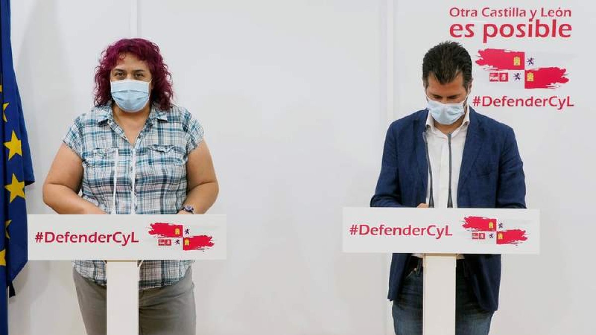 Tudanca tras la reunión con representantes de Plataformas en Defensa de la Sanidad Pública. R. GARCÍA