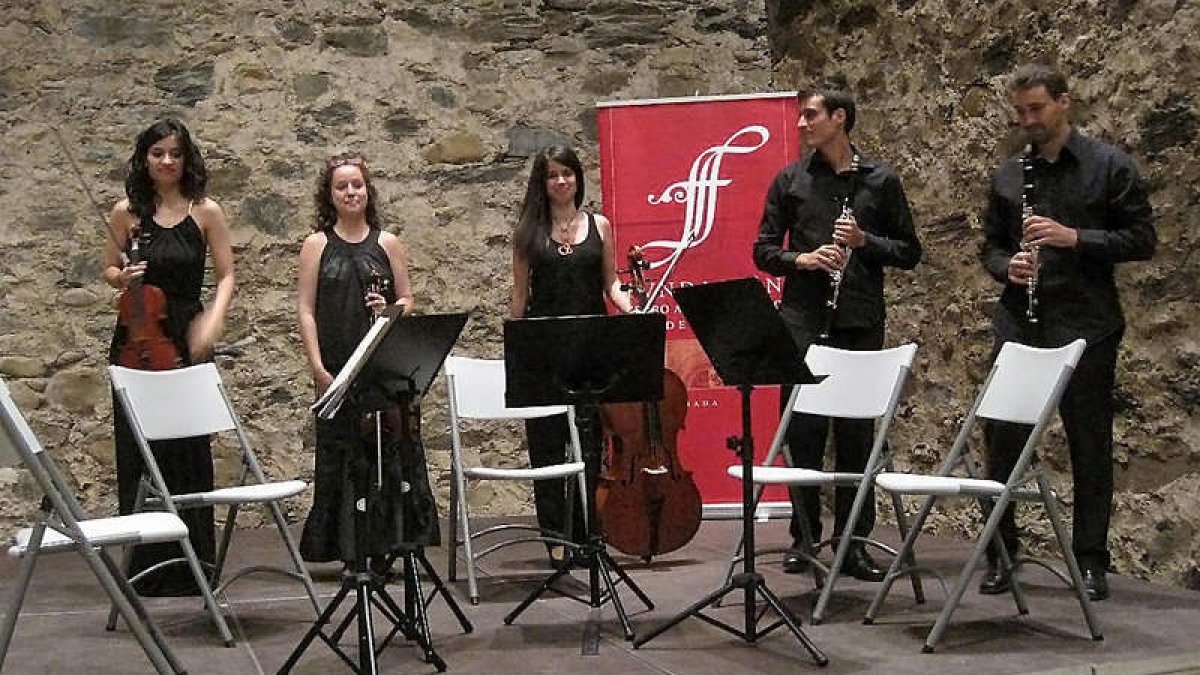 El grupo en una de las ediciones del ciclo Corteza de Encina.