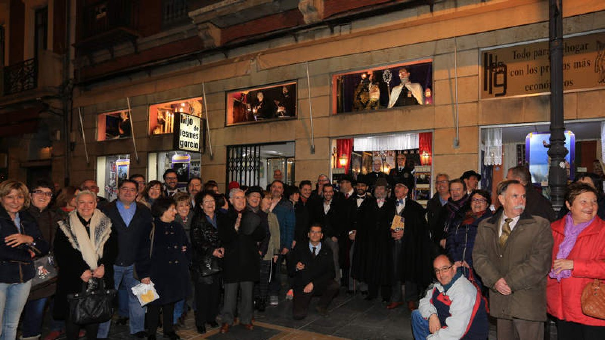 Los fieles arroparon a Lesmes. RAMOS GUALLART