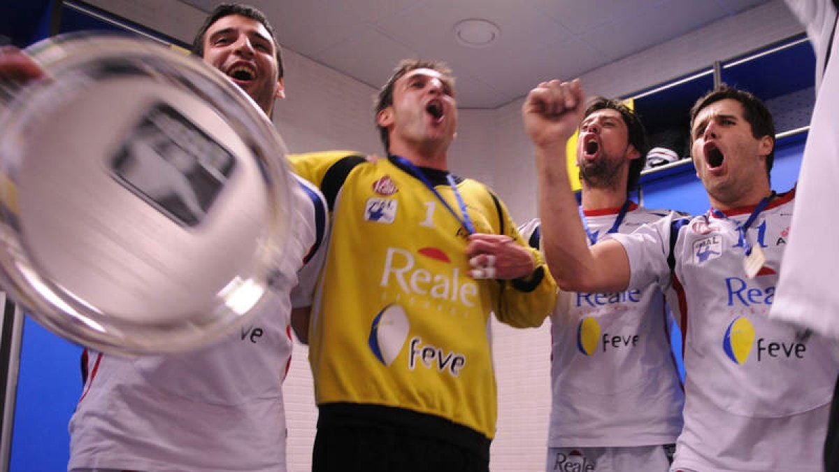 La Copa Asobal de 2008 es el último título que ganó el CB Ademar. JAVIER