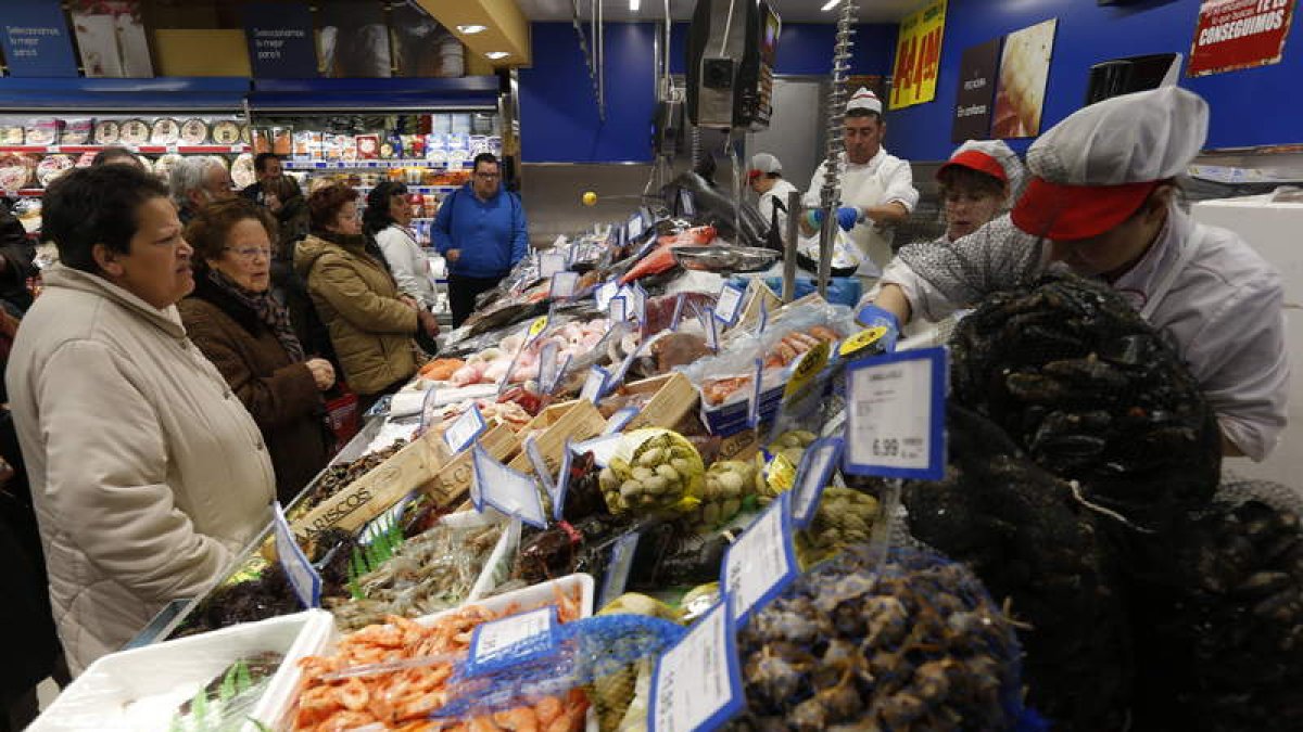 Supermercado de Gadis de Valencia de Don Juan. JESÚS F. SALVADORES
