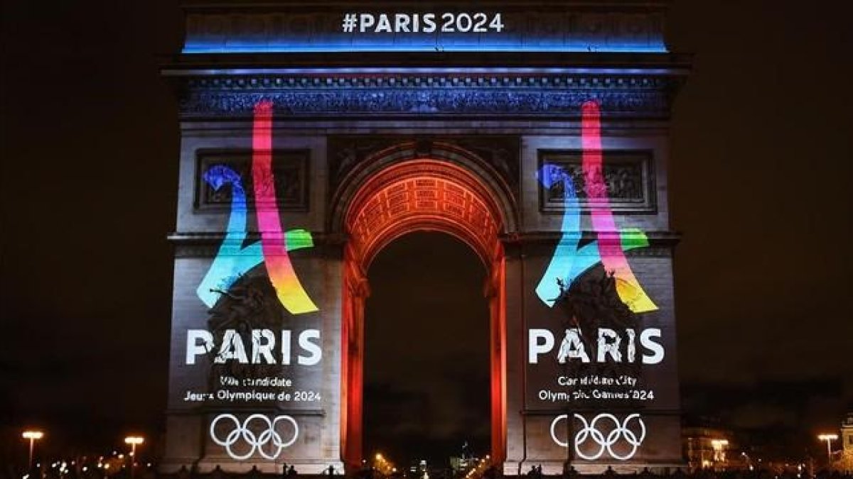 Momento en el cual se mostró el nuevo logo de la candidatura París 2024.