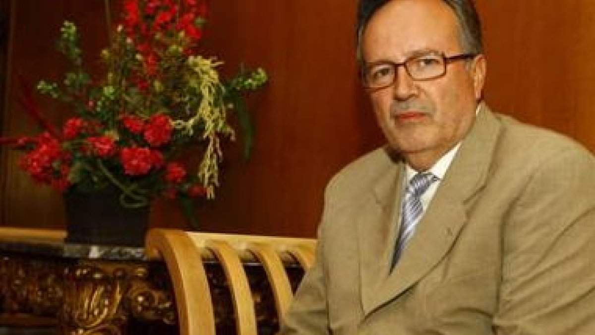 Joaquín Espejo, árbitro principal del Magistral de León.