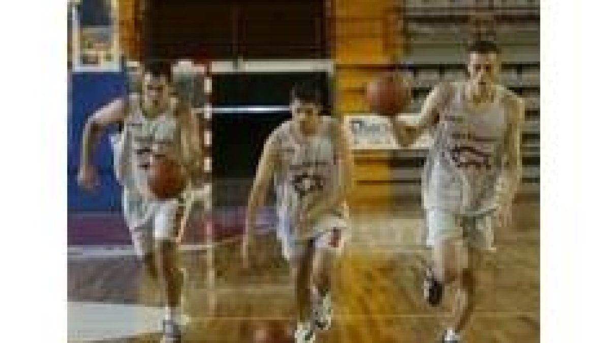 Baloncesto León continúa con las sesiones preparatorias de cara a la Liga
