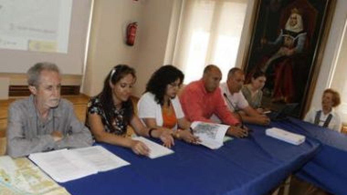 Un momento del desarrollo de la mesa de la movilidad en la capital leonesa.
