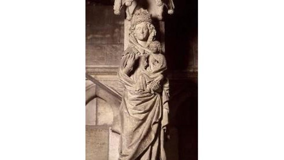 La auténtica Virgen Blanca, que vio como se llevaban la custodia
