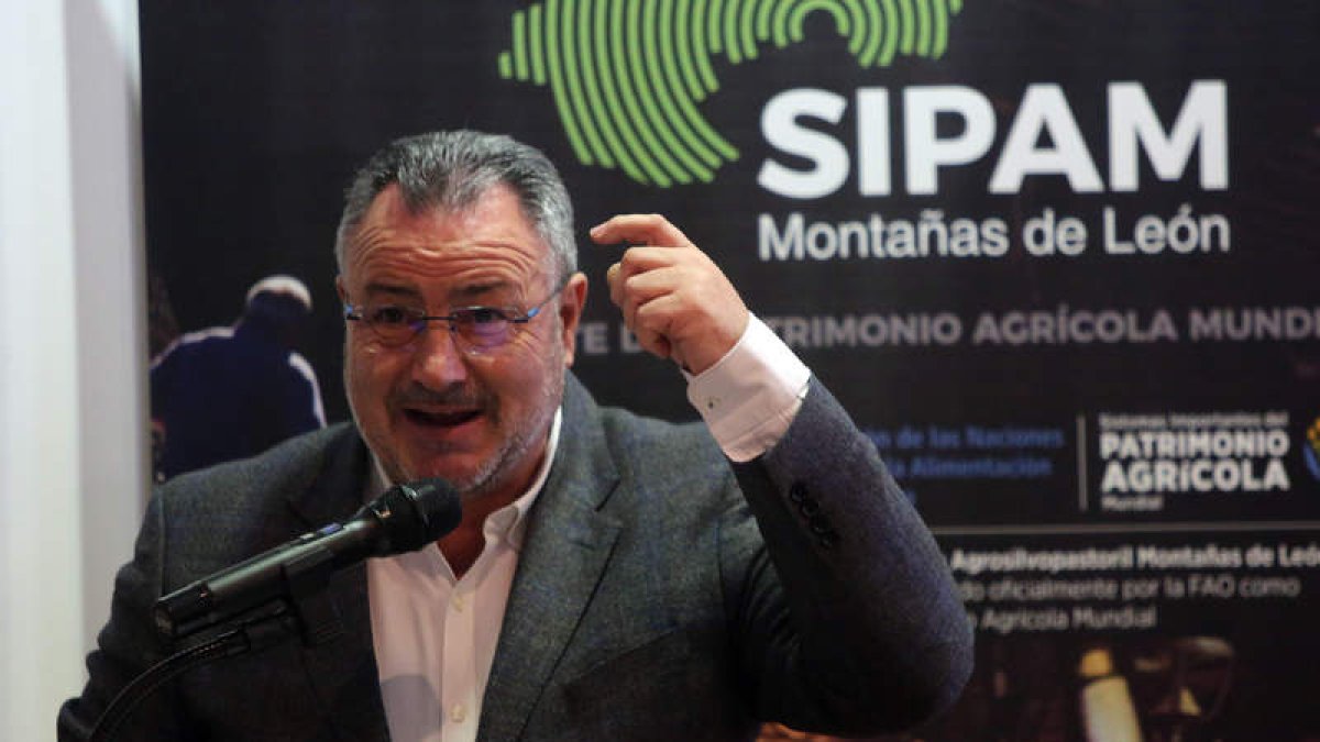 El presidente de la Diputación, Eduardo Morán, ayer en la Casa de León en Madrid. BENITO ORDÓÑEZ