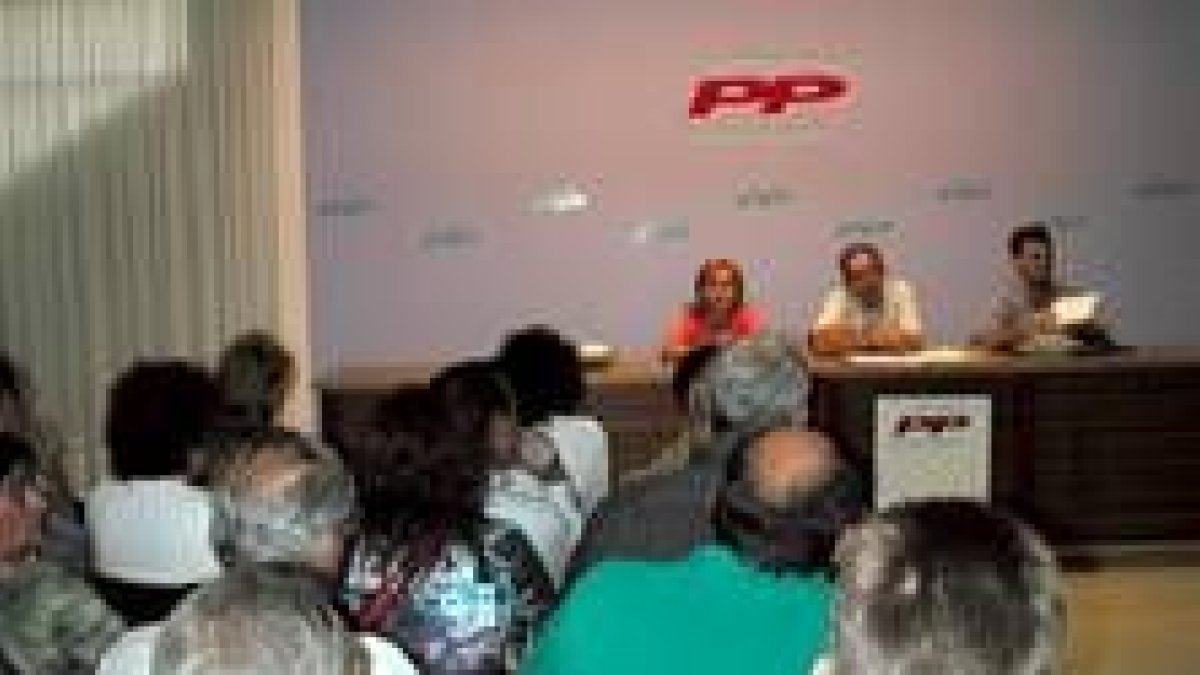 La junta comarcal del PP, muy nutrida, pasó revista a la situación actual del Consejo Comarcal