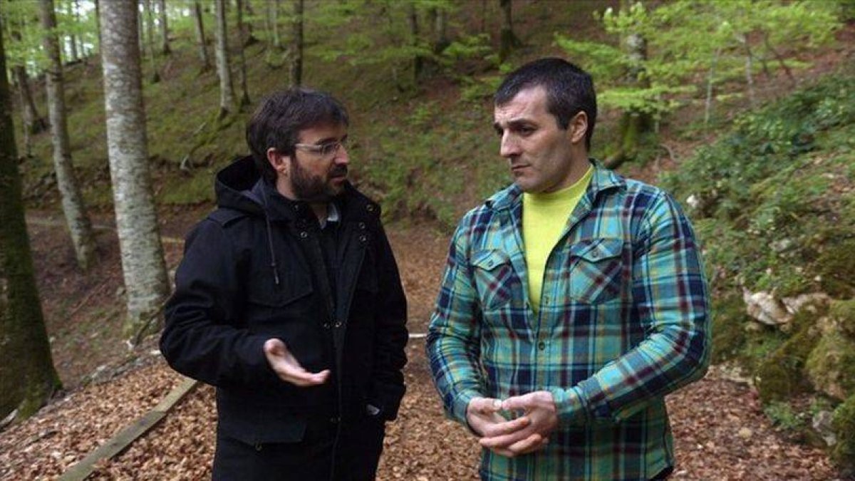 Jordi Évole e Iñaki Rekarte durante la entrevista en el programa 'Salvados'.