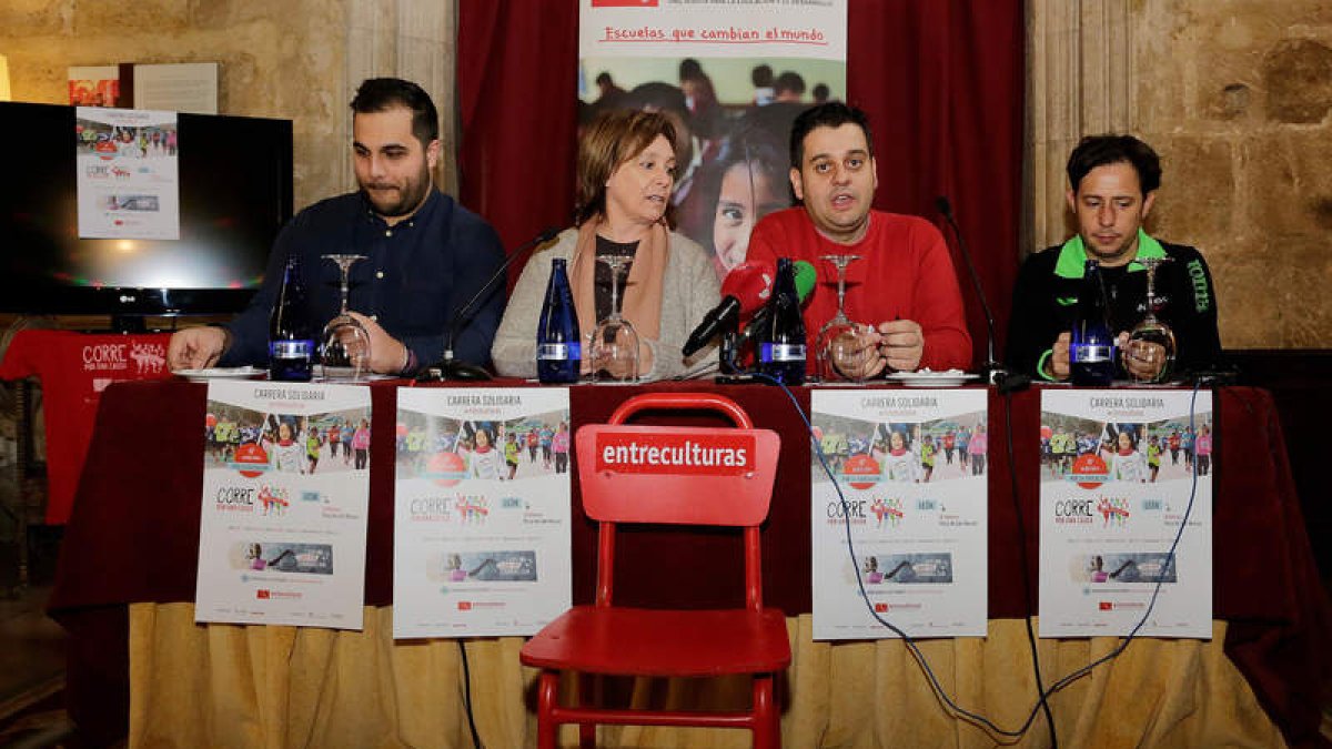 Entreculturas organiza la carrera. SECUNDINO PÉREZ