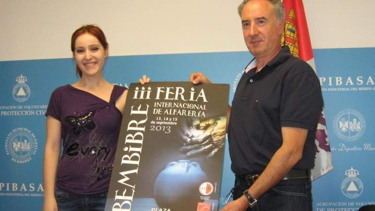 Laura Álvarez y Miguel Ángel García en la presentación.