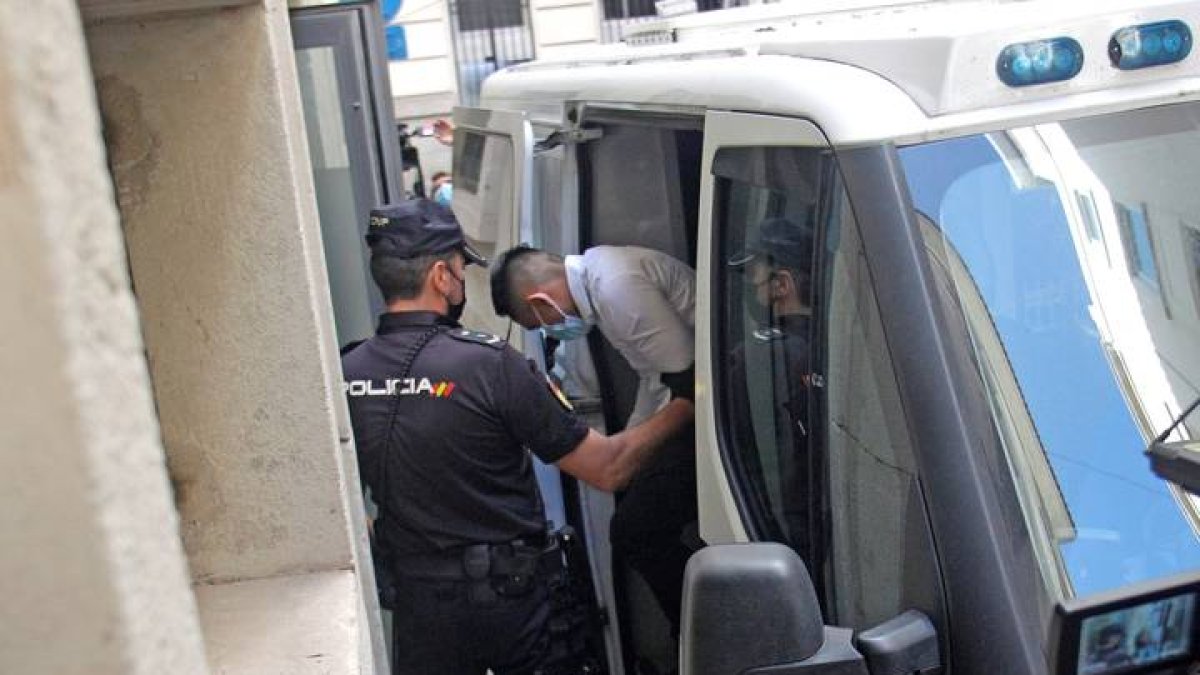 -Uno de los cuatro integrantes de la llamada