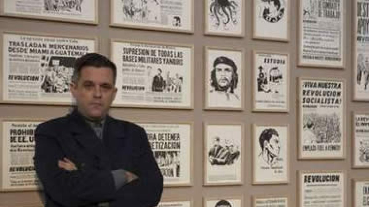 El artista peruano Fernando Bryce