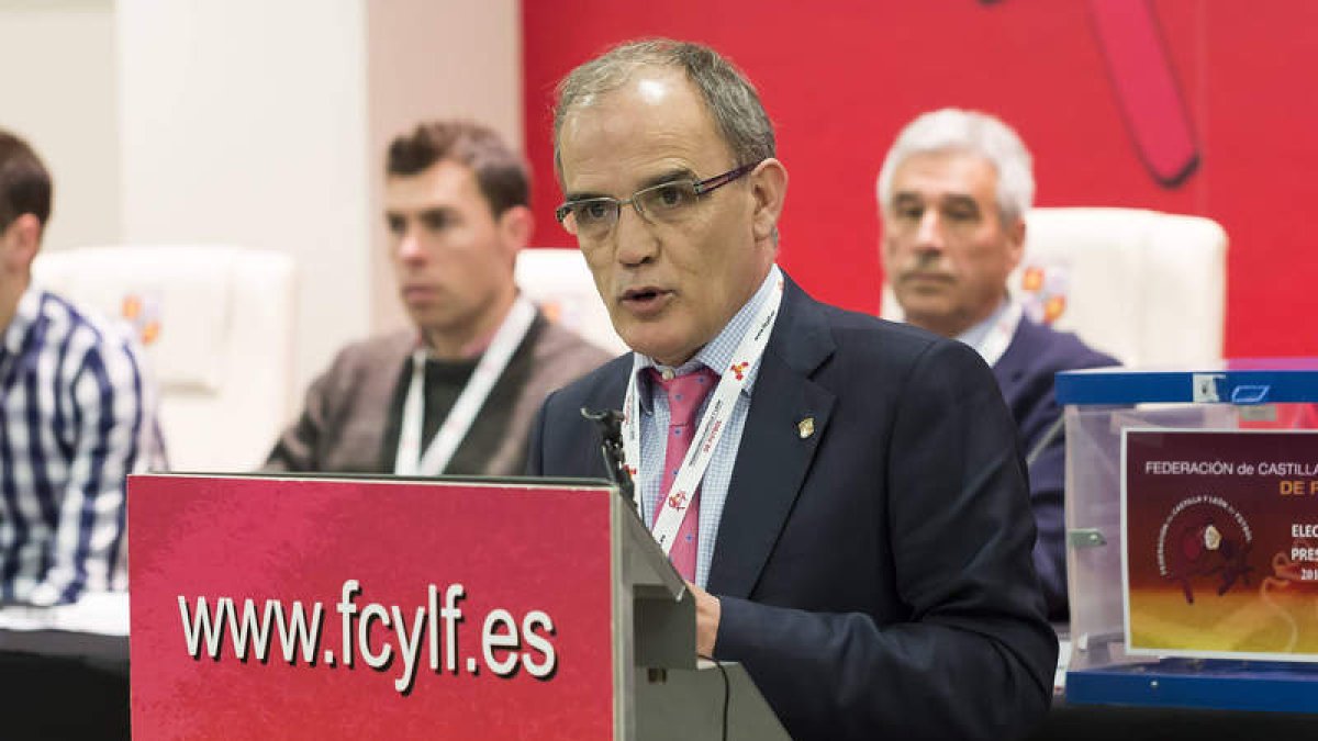 Marcelino Maté sigue con la rueda de consultas con los clubes de Castilla y León. FCYLF
