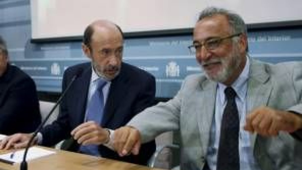 FERNANDO ALBARADO