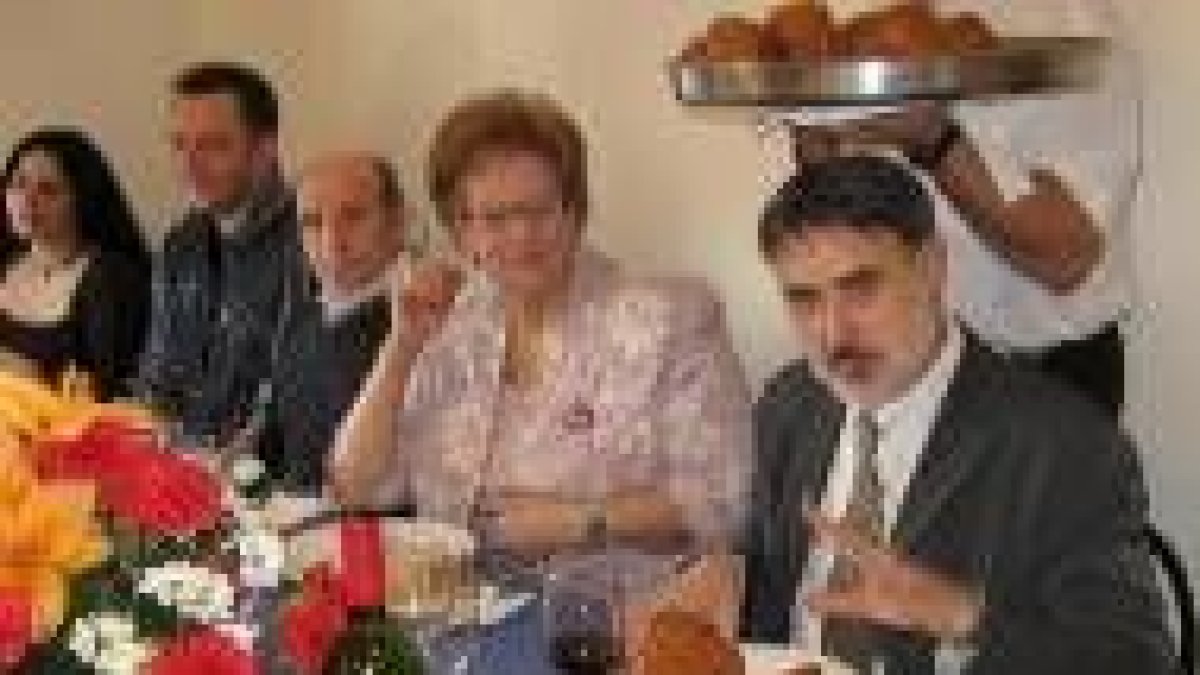 Decenas de personas acudieron a la cita motivados por la presencia del mantenedor de esta edición