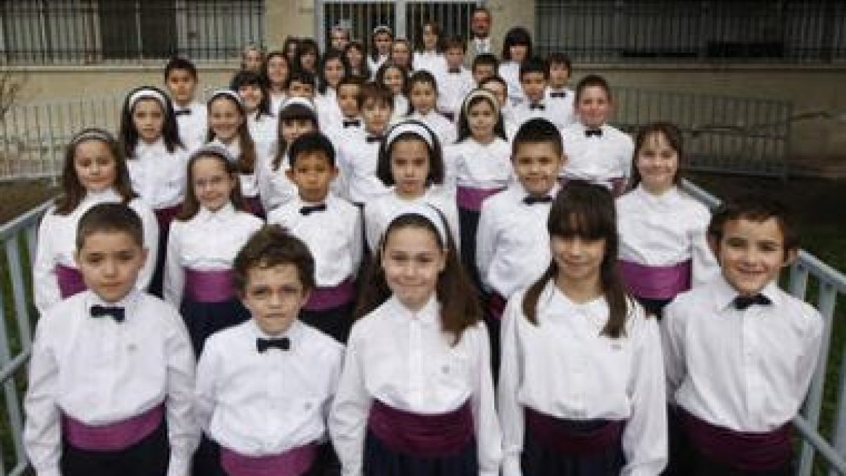 La coral del Antonio Valbuena actuará hoy en la Escuela de Música de Candás.