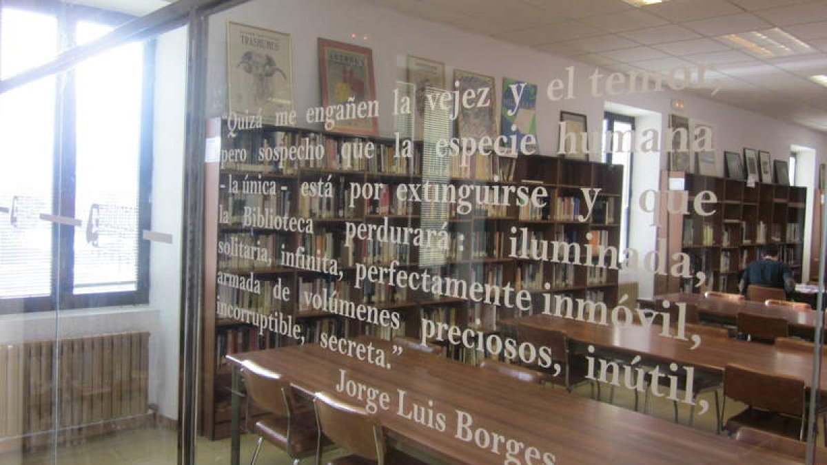 Mampara que separá la nueva zona insonorizada.