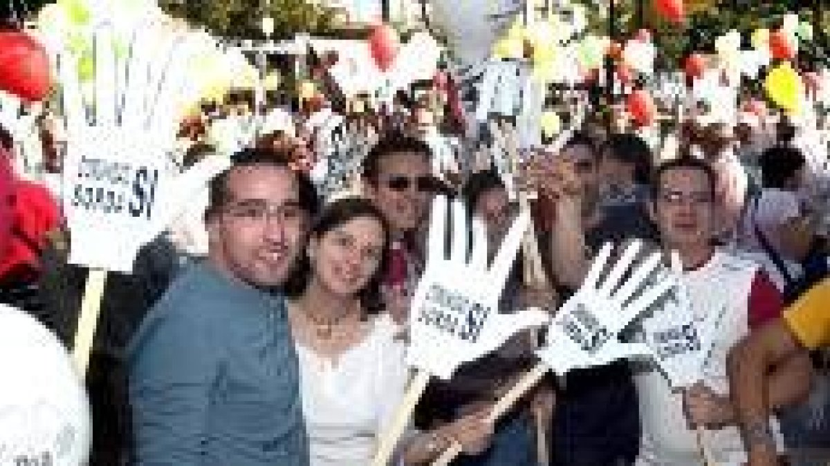 Alrededor de 300 sordos de Castilla y León se manifestaron ayer en Segovia