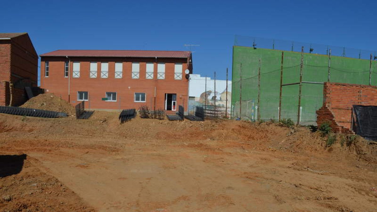 Imagen de las obras del nuevo edificio de usos múltiples. MEDINA