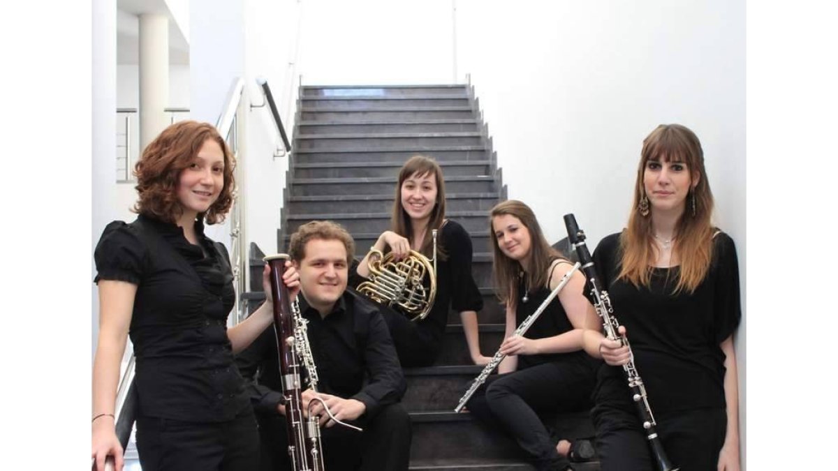 Integrantes del Quinteto de Viento Eos.
