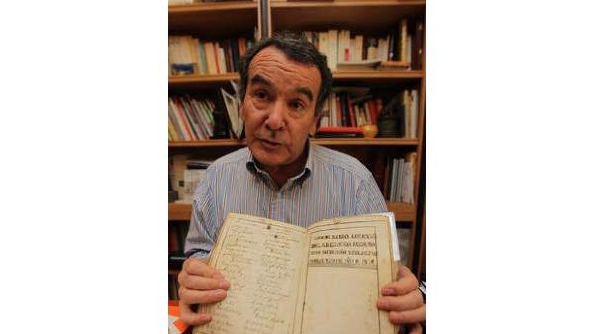 Nicolás Miñambres, crítico literario de Diario de León.