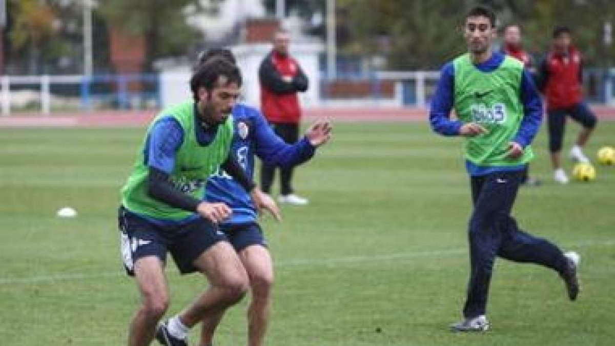 Ibán Cuadrado se libró de la tarjeta que le mostró el pasado viernes el árbitro del Deportiva-Celta