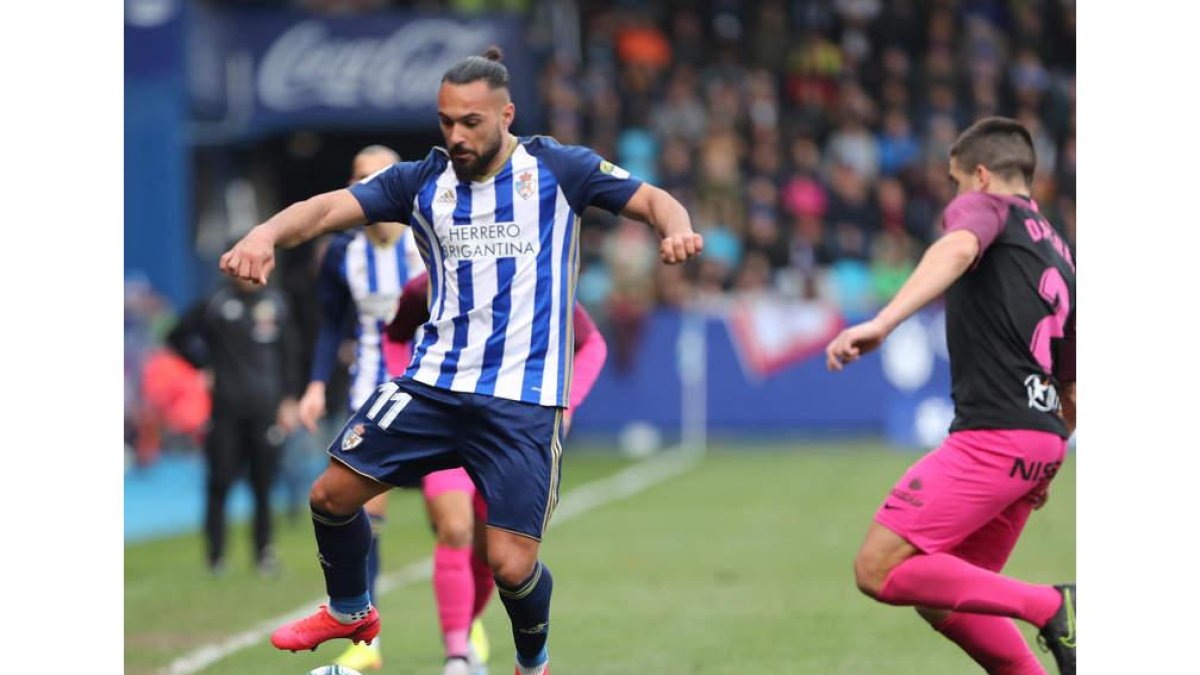 El último duelo con público en El Toralín fue ante el Real Sporting. LDLM