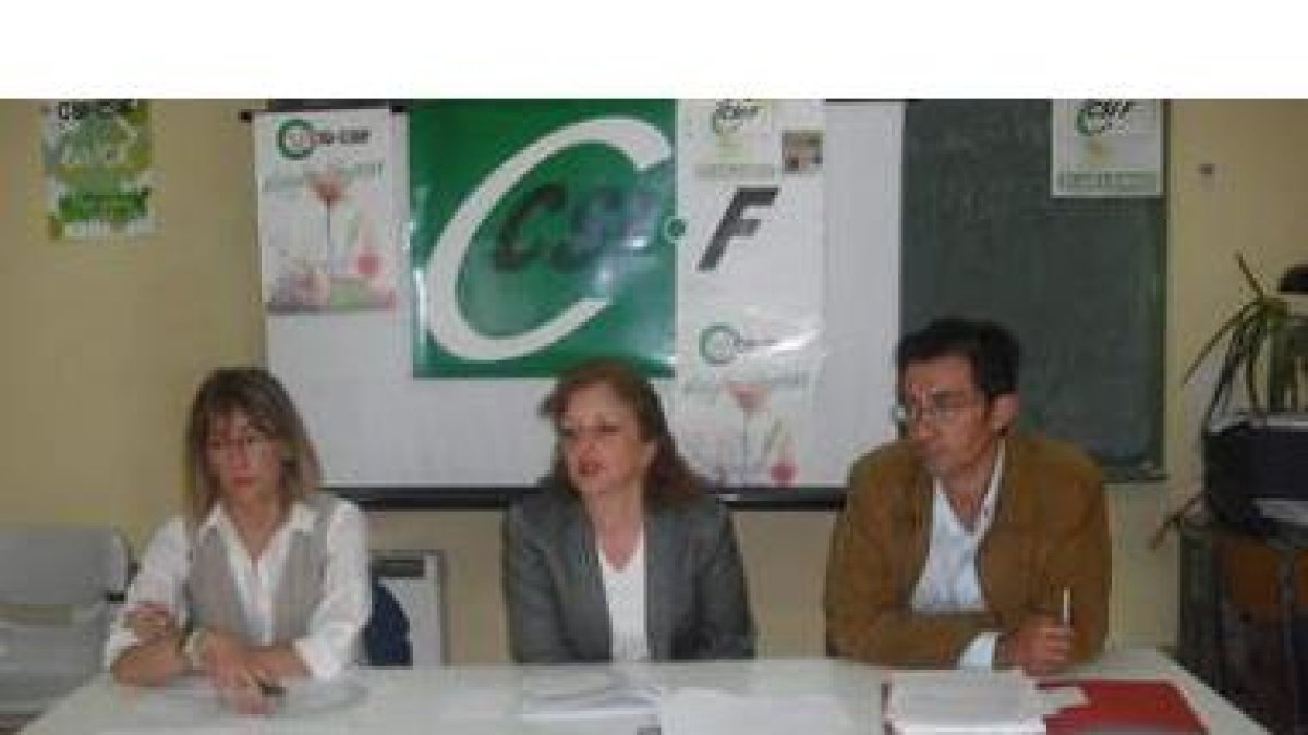 Maite Villafañe, Esmeralda Salas y Javier Ampudia, del CSIF.