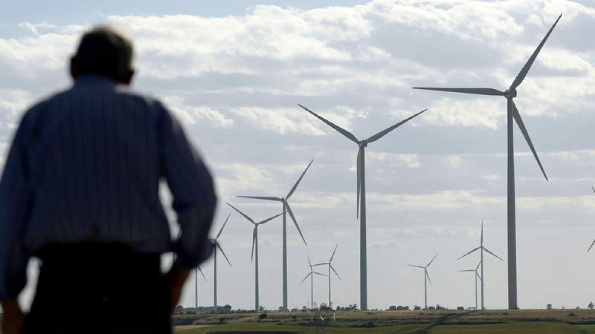 La Universidad implanta un primer doble título innovador en el ámbito de las energías.