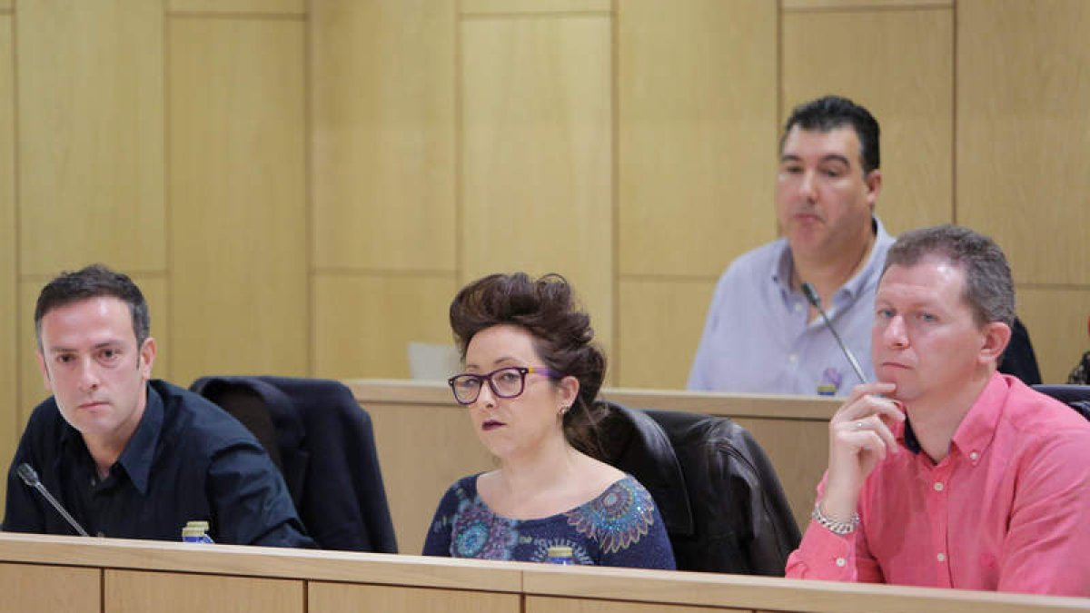Los tres concejales del grupo municipal socialista. SECUNDINO PÉREZ