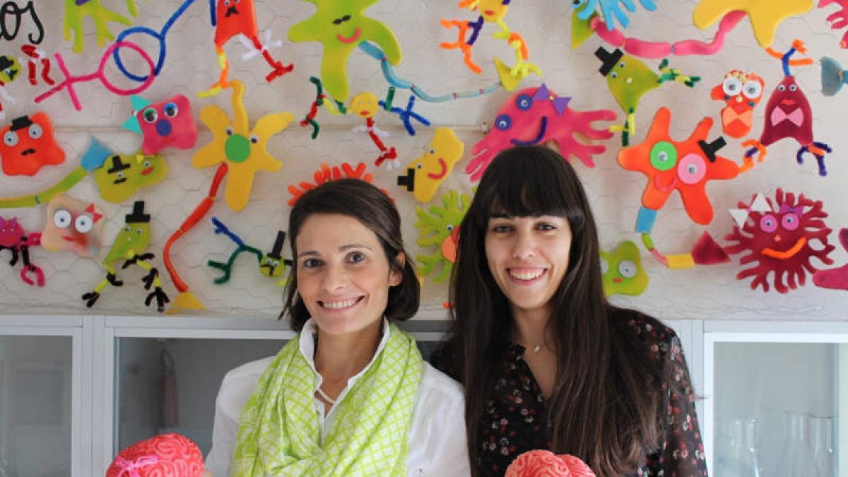 Catarina Gomes y Helena Pinheiro forman parte del grupo de científicos de las universidades de Coimbra y Minho. EFE