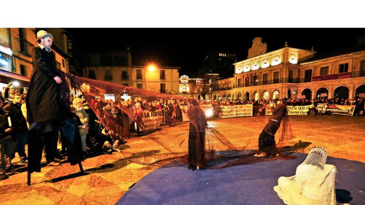 La puesta en escena de Malabaracirco y Kaskabel fue un alegato simbólico para ayudar a las mujeres a salir del maltrato y empoderarse