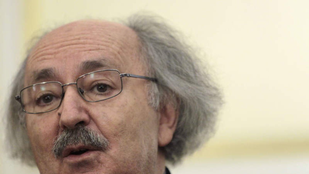juan lázaro