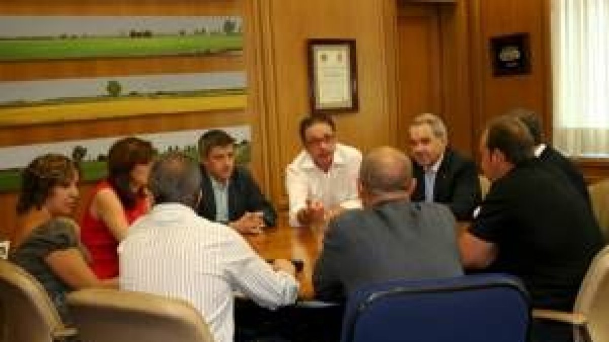 Reunión mantenida ayer con la Asociación Provincial de Hosteleros