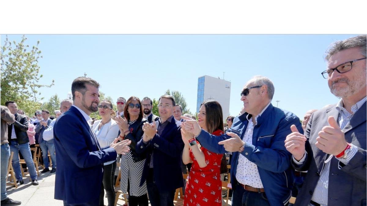 El candidato del PSOE de Castilla y León a la Presidencia de la Junta, Luis Tudanca, presenta el programa de Gobierno con el que concurre a las elecciones del 26 de mayo