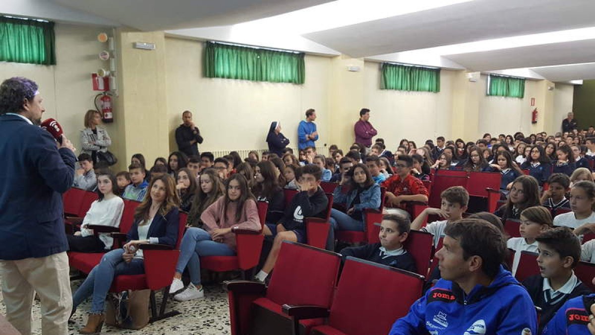 El Observatorio de los Valores, en el Colegio la Inmaculada. FROC