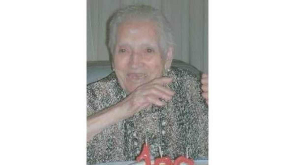 Flora Fáñez, el día de su centenario