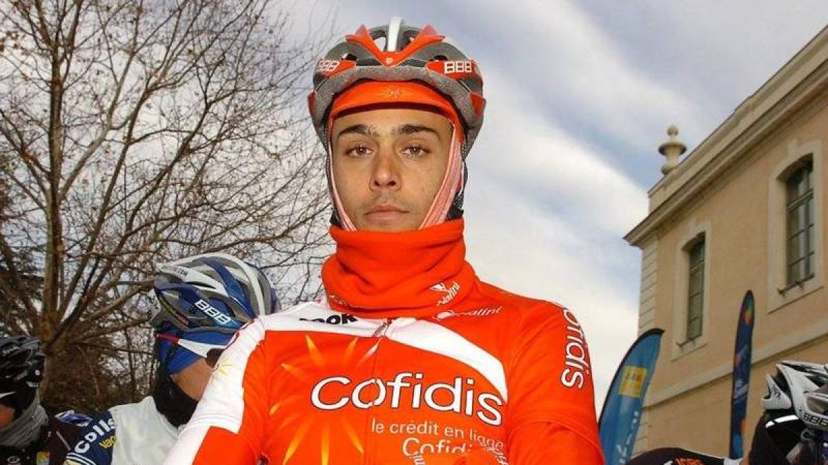 El ciclista de Cofidis, Di Gregorio, antes de una etapa del Tour.