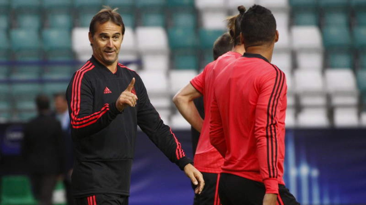 Julen Lopetegui confía en reforzar su plantel antes del próximo 31 de agosto. TOMS KALNINS