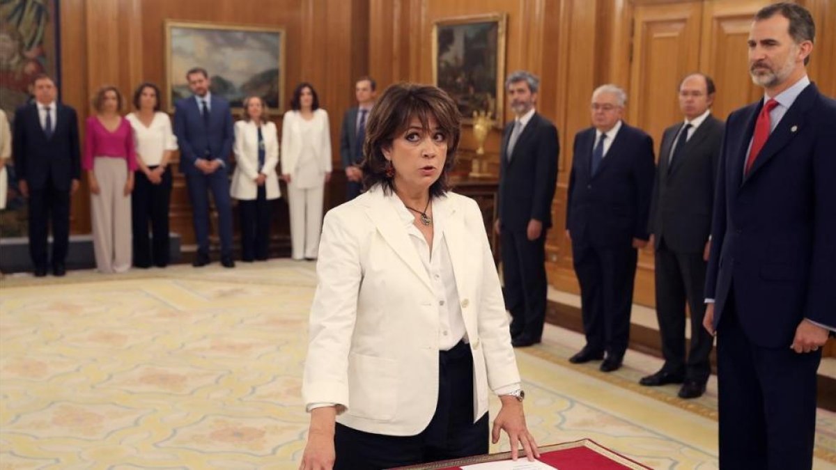 Dolores Delgado al prometer su cargo como ministra de Justicia.