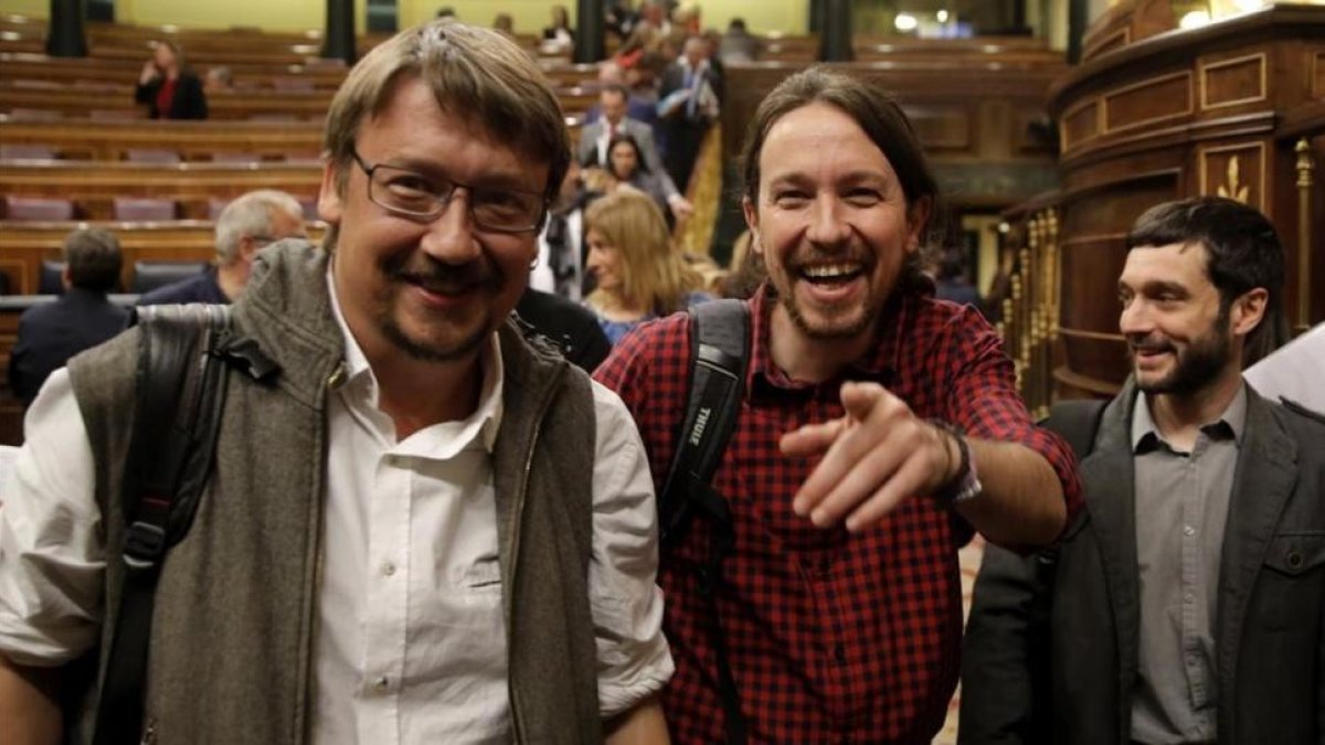 Pablo Iglesias y Xavier Domènech en el COngreso de los Diputados.