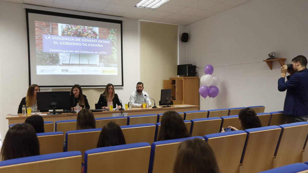 Las jornadas de Enfermería finalizaron ayer. JESÚS F. SALVADORES