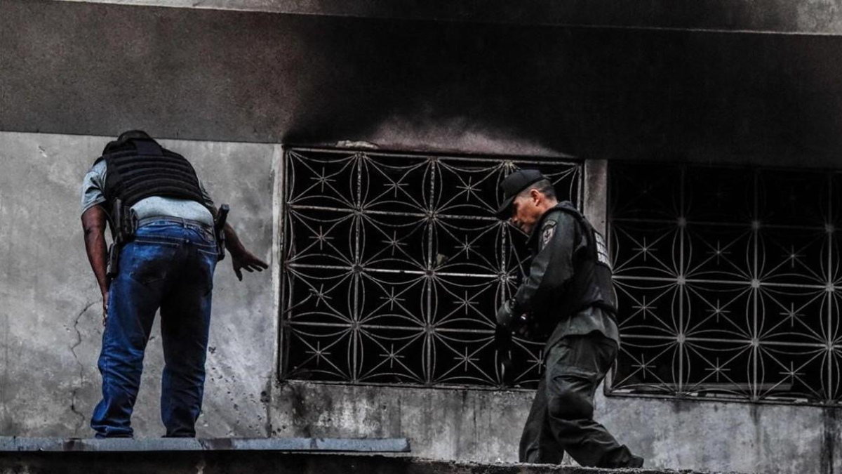 Búsqueda de pruebas tras el atentado a Maduro.