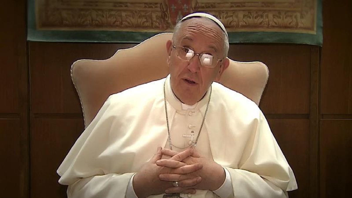 Imagen de televisión facilitada por la agencia de comunciación argentina La Machi del papa Francisco durante el inédito videomensaje.