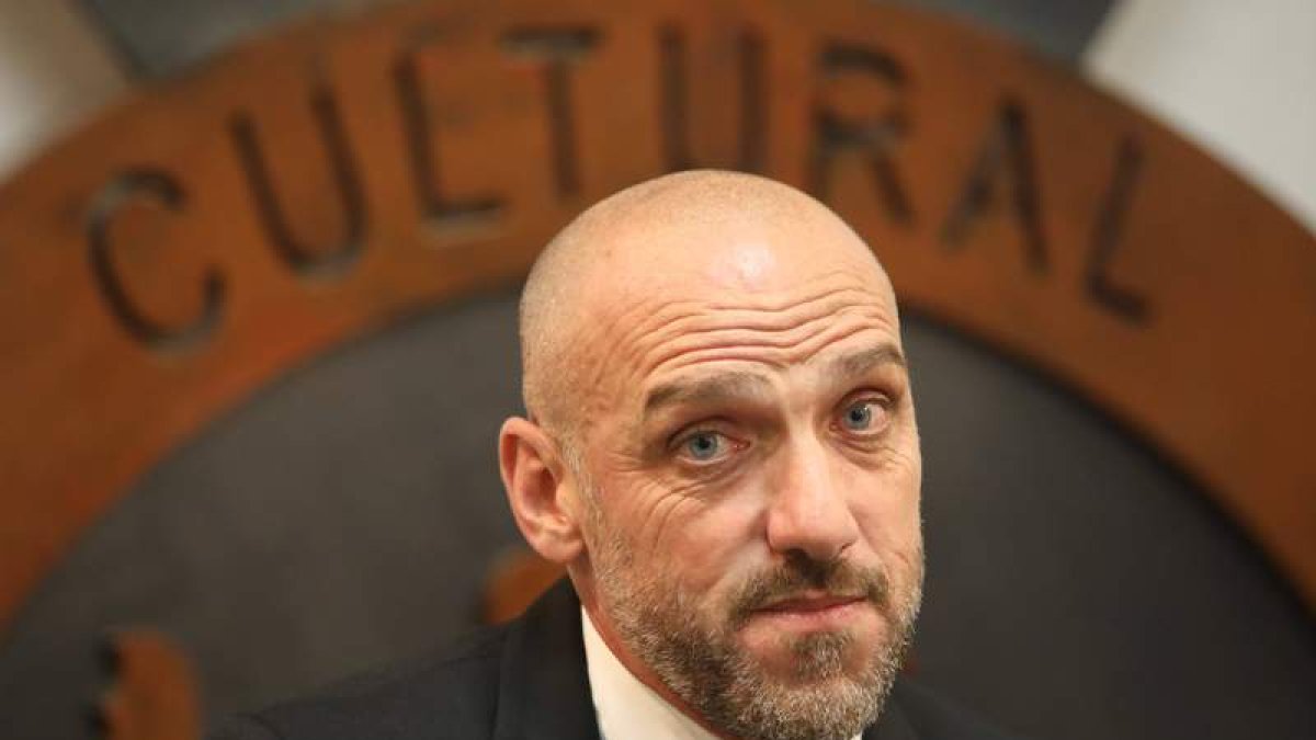 David Cabello lleva las riendas técnicas de la Cultural en una campaña decisiva para el futuro. RAMIRO