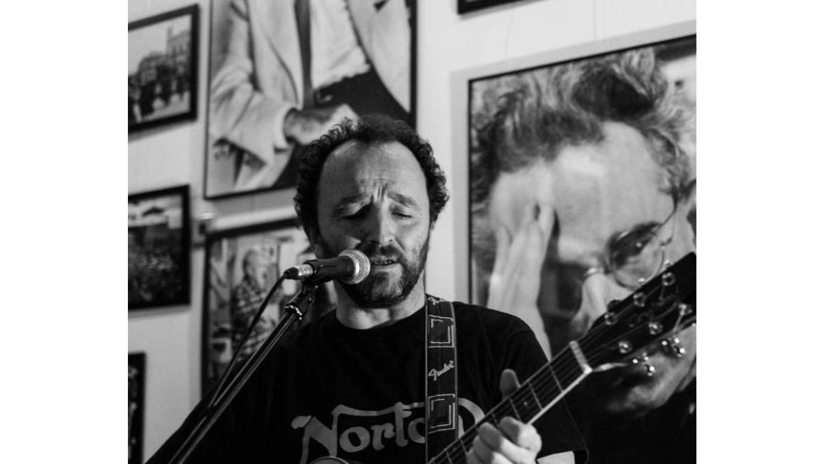 El artista leonés Rafa Hernández actúa hoy en Castrillo.