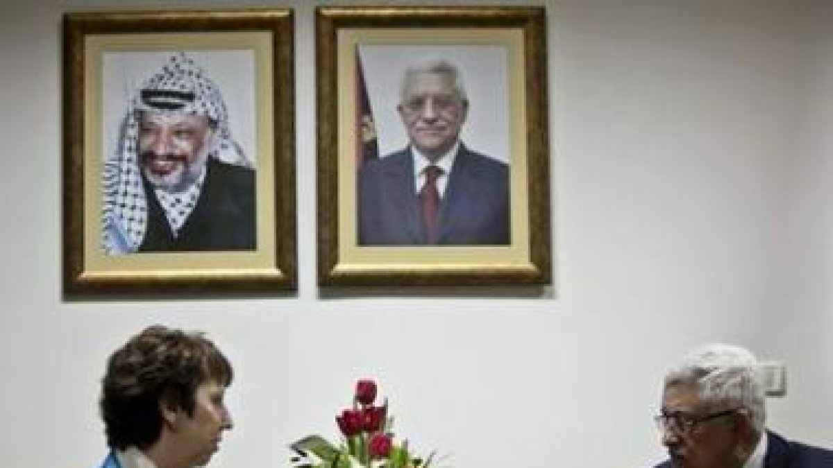Ashton y Abás se reuniron ayer en Ramala, Cisjordania.